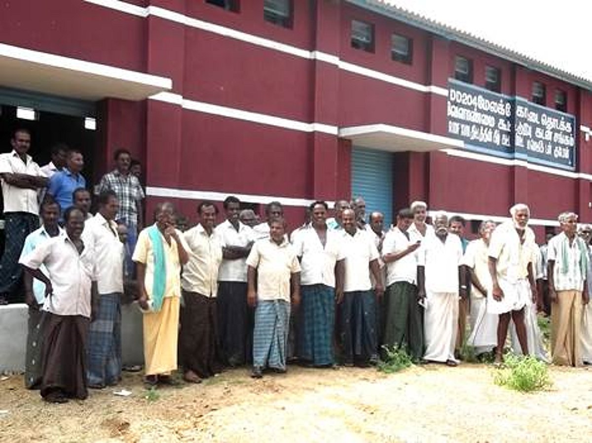 யூரியா உரம் பற்றாக்குறை வரவால் விவசாயிகளுக்கு வழங்குவதில் சிக்கல்